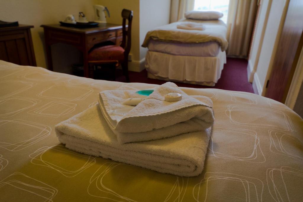 The Angel Hotel Helston Esterno foto